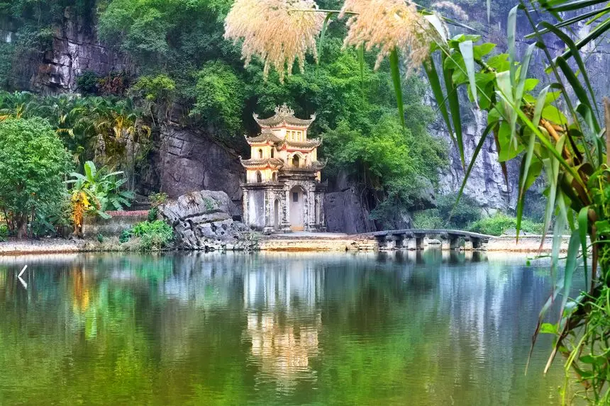 vietnam ninh binh