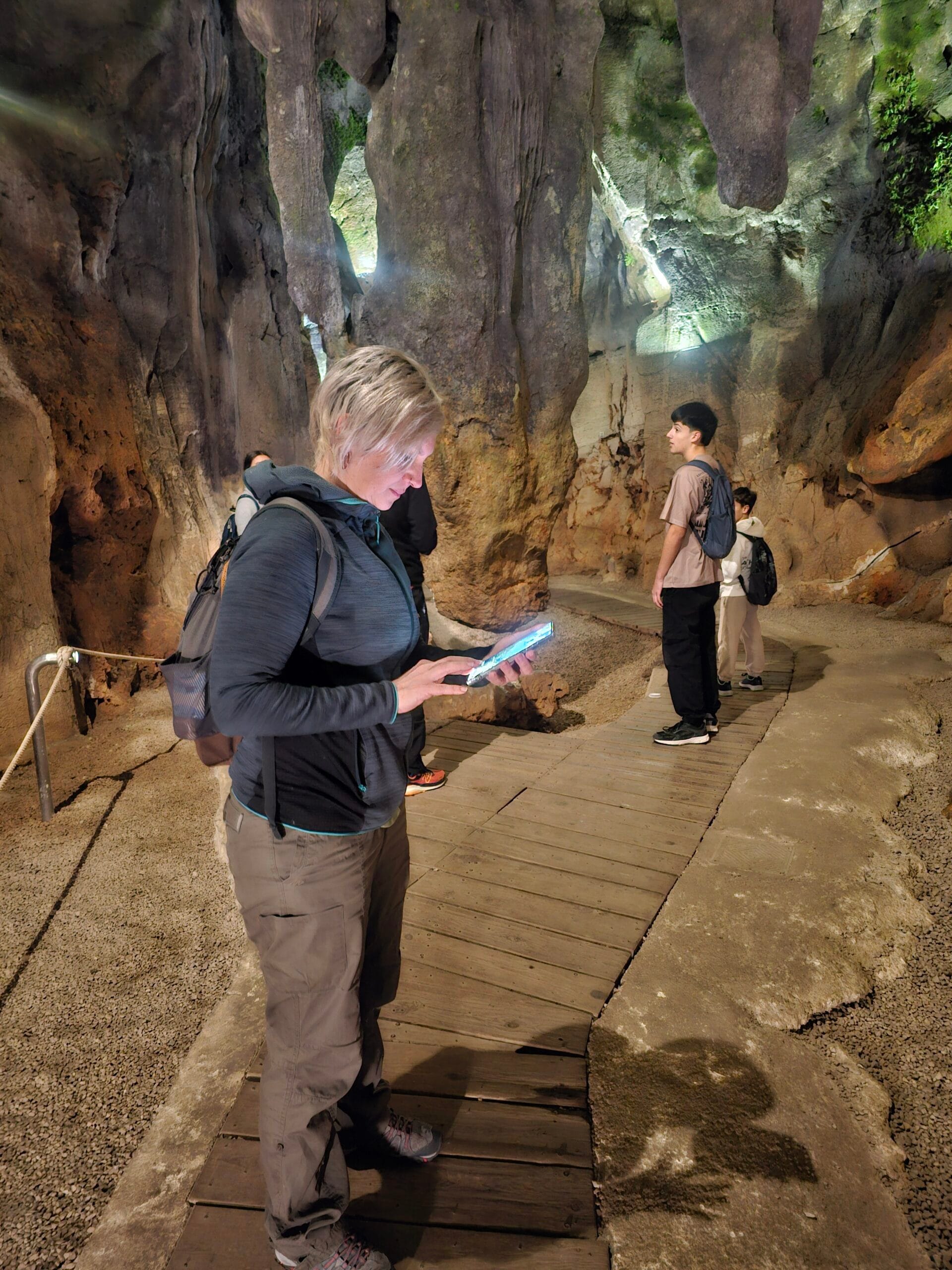 Rakel, cofundadora de SunZen Travel · viaje en grupo a Vietnam