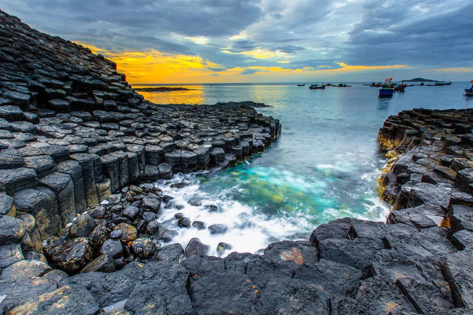 Geology of Vietnam