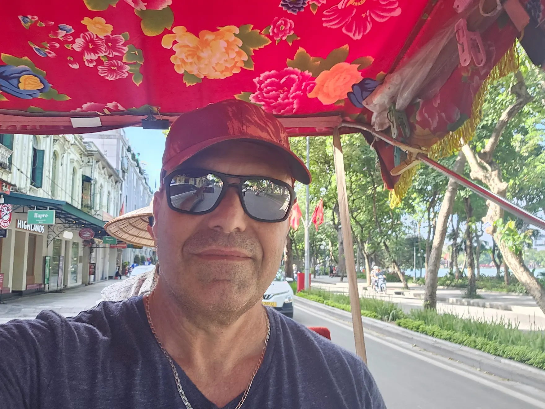 Recorrido en triciclo por el casco antiguo de Hanói, Vietnam