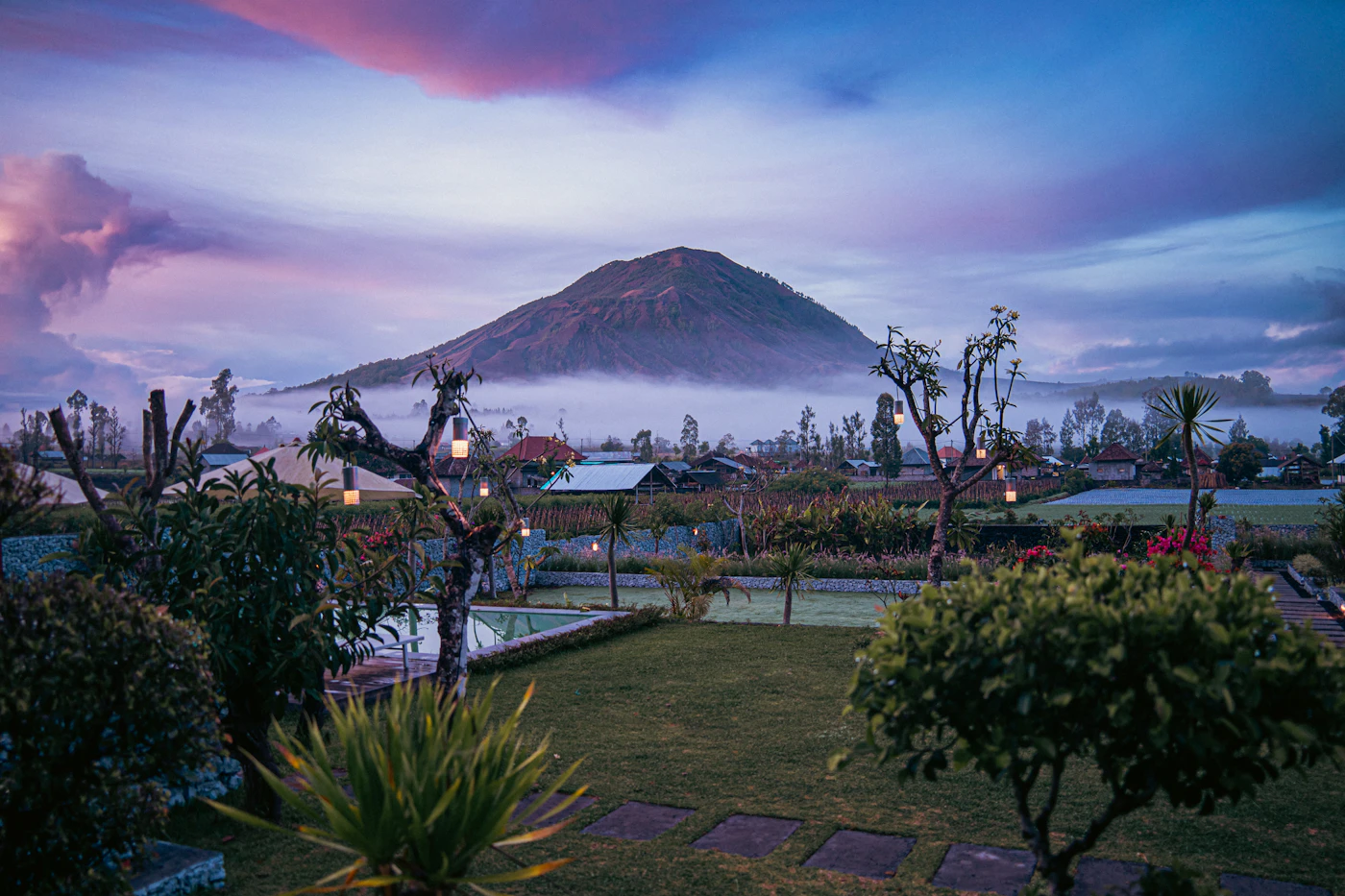 Hotel con piscina y vistas a los volcanes en Kintamani, Bali